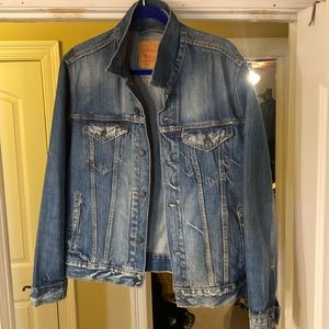 Levi jean jacket size M
